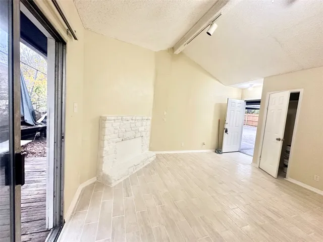 $1,575 | 4302 Scottsdale Road, Unit B, Austin, TX 78721