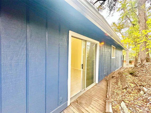 $1,575 | 4302 Scottsdale Road, Unit B, Austin, TX 78721