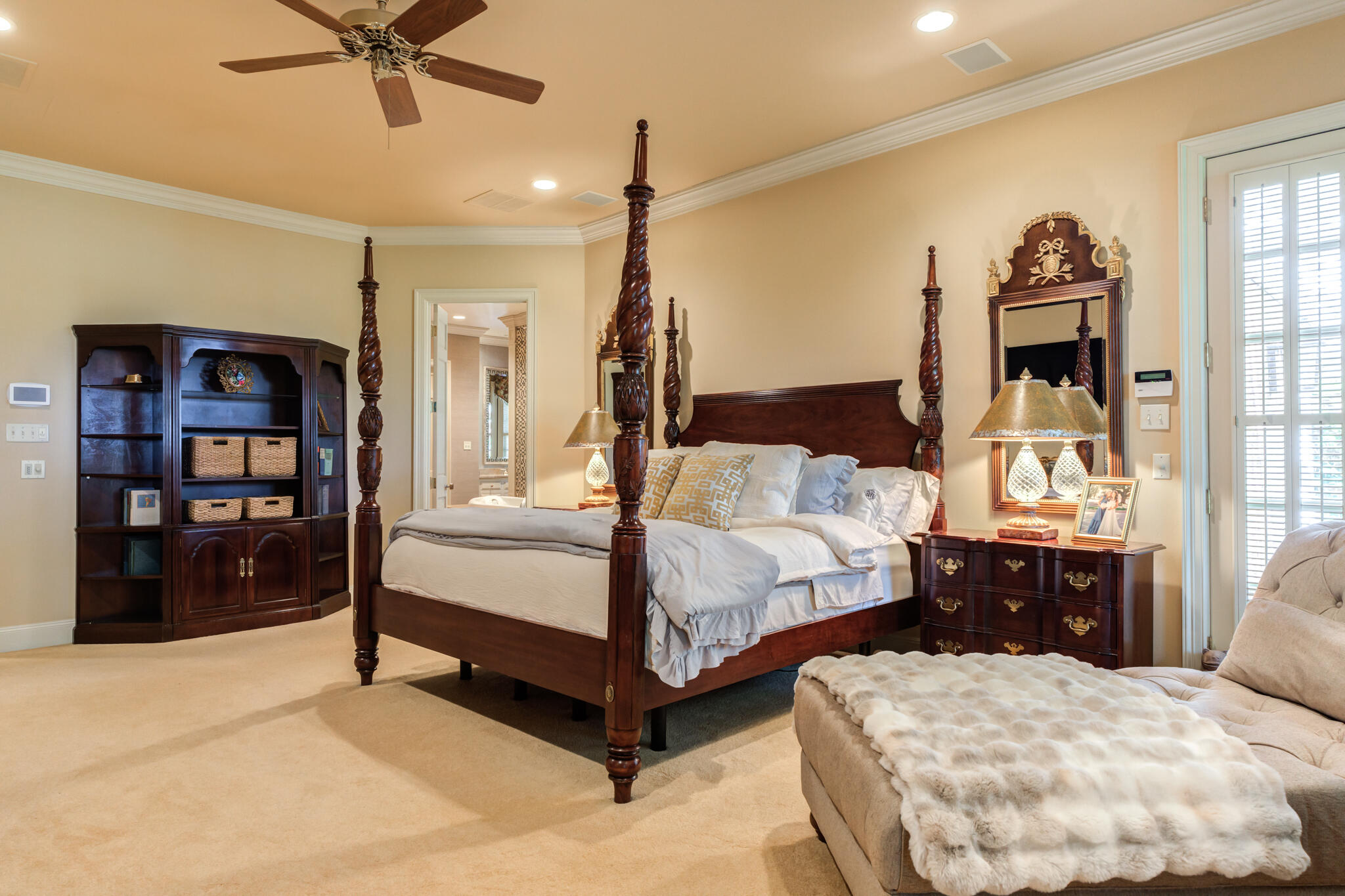 9108 Salem Drive Lubbock, TX 79424 - Photo 61 of 110 a bedroom with a bed and dresser