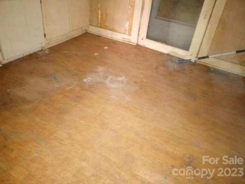 1289 Virginia Road Marion, NC 28752 - Photo 11 of 18 Gallery Image 11