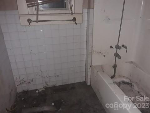 1289 Virginia Road Marion, NC 28752 - Photo 13 of 18 Gallery Image 13