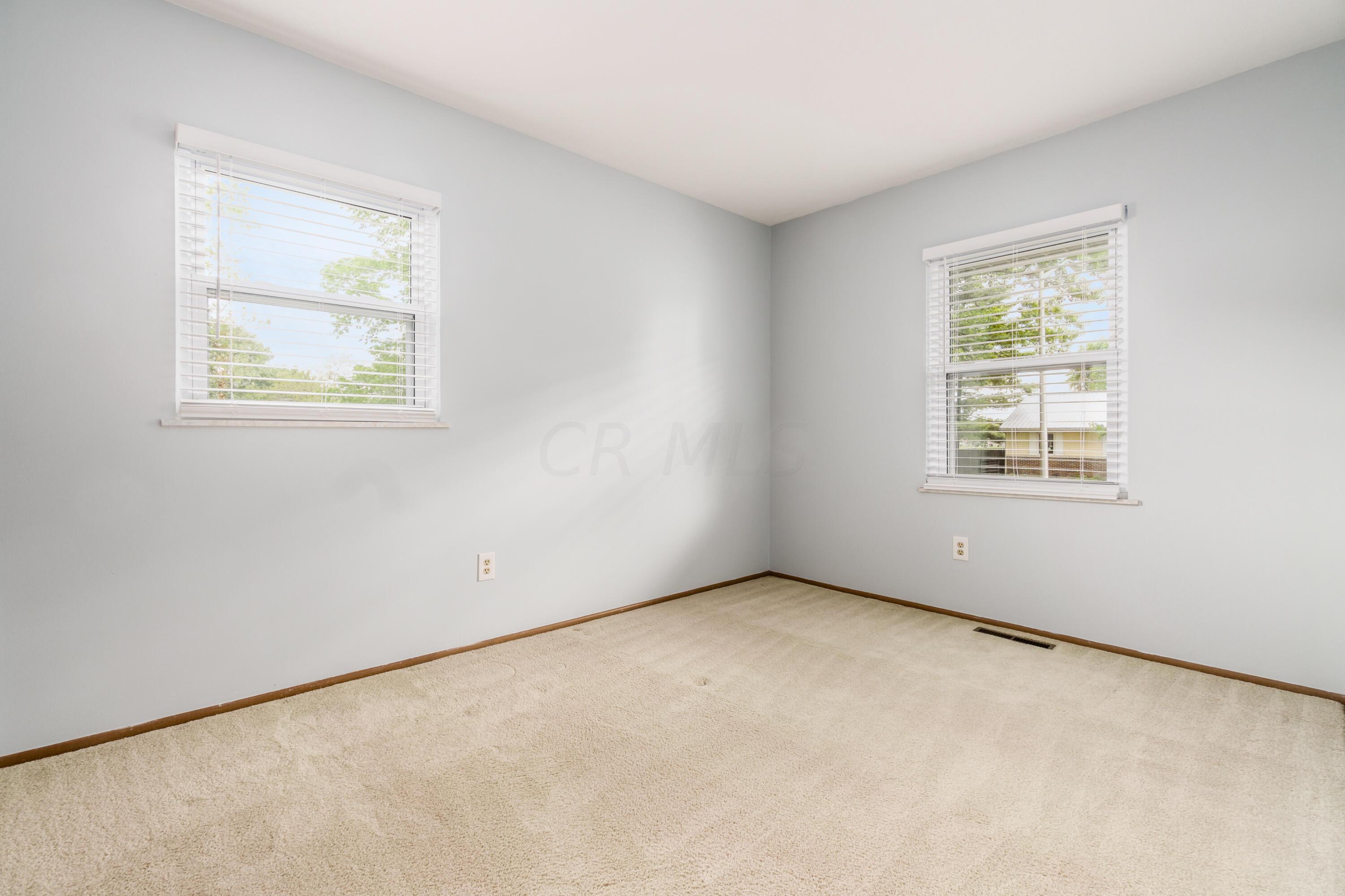 252 Dunchurch Road Columbus, OH 43230 - Photo 19 of 37 S_-_252_Dunchurch_Rd_-_037