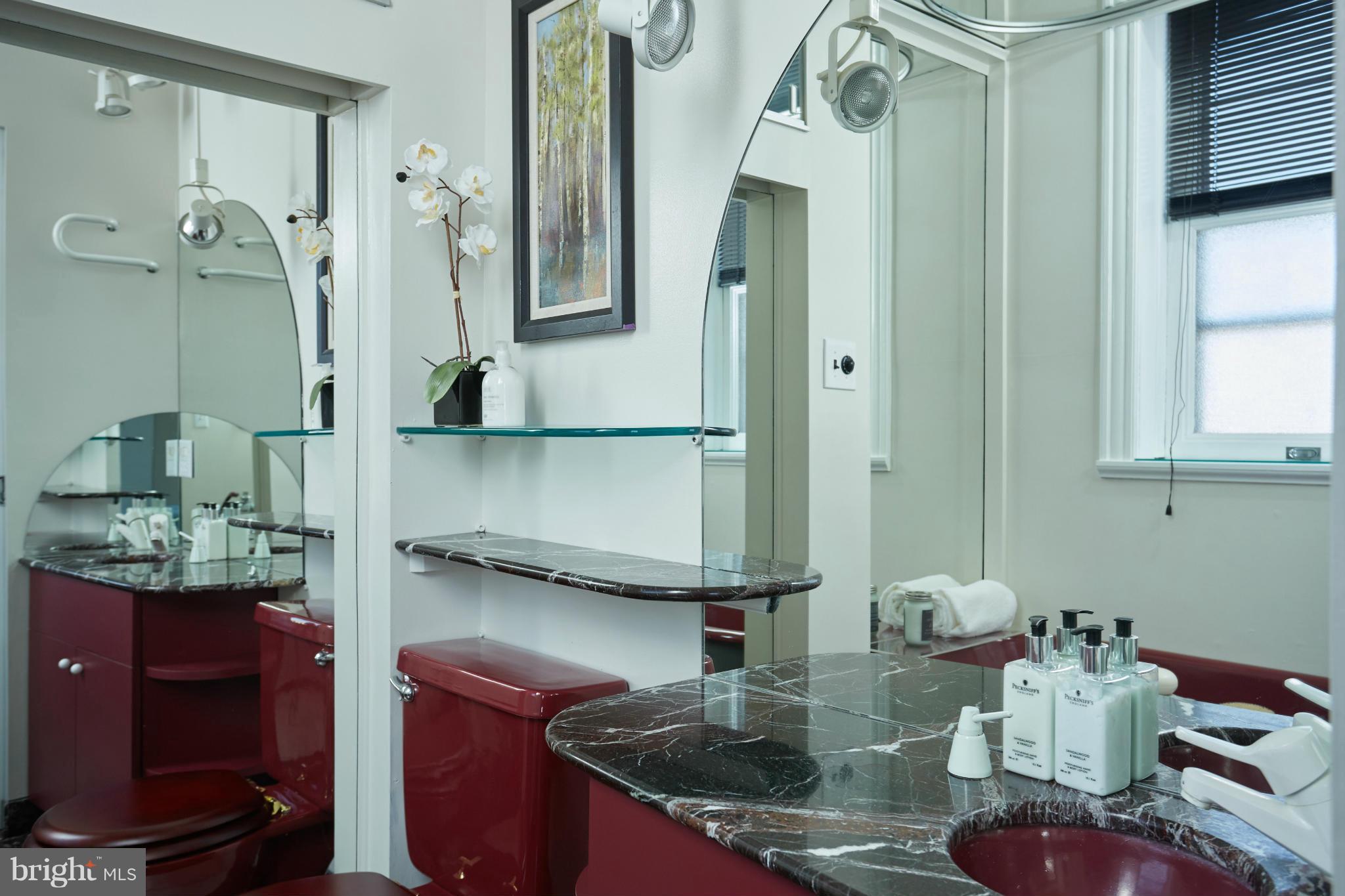 1832 Biltmore Street Northwest, Unit 46 Washington, DC 20009 - Photo 21 of 30 Bath