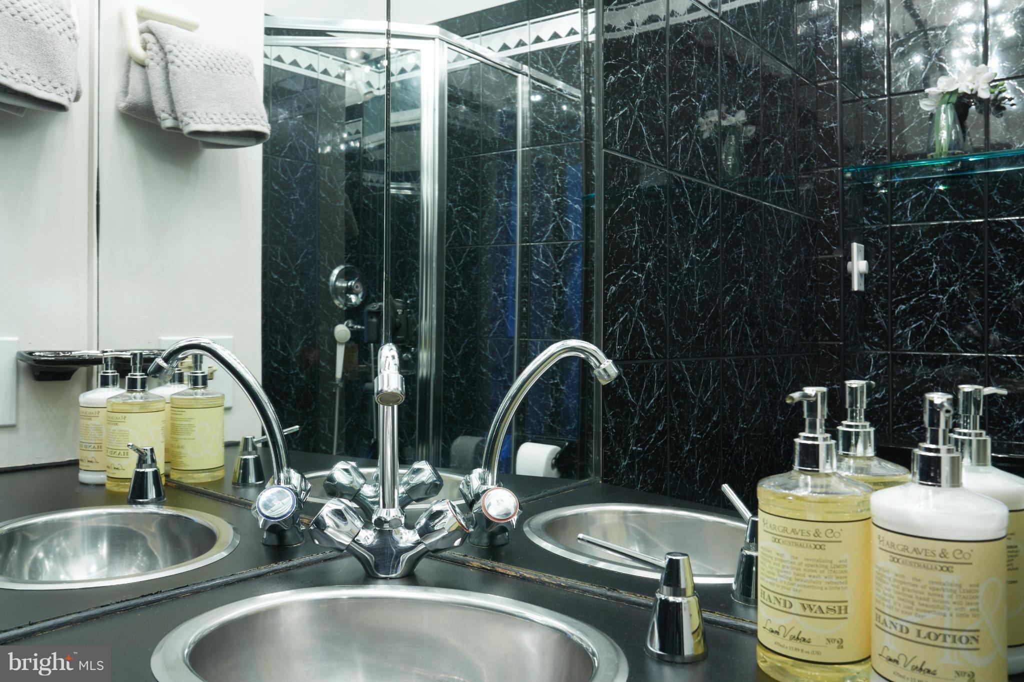 1832 Biltmore Street Northwest, Unit 46 Washington, DC 20009 - Photo 25 of 30 Bath