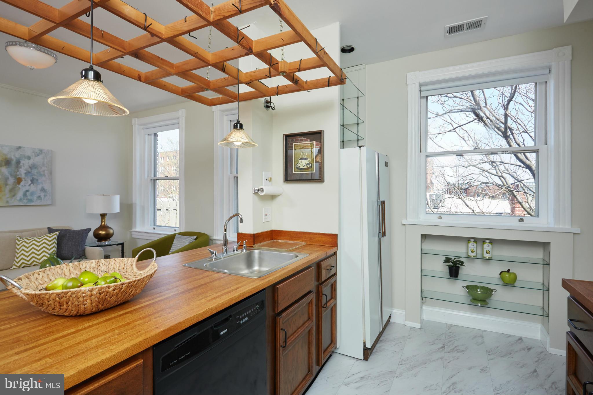 1832 Biltmore Street Northwest, Unit 46 Washington, DC 20009 - Photo 10 of 30 Kitchen