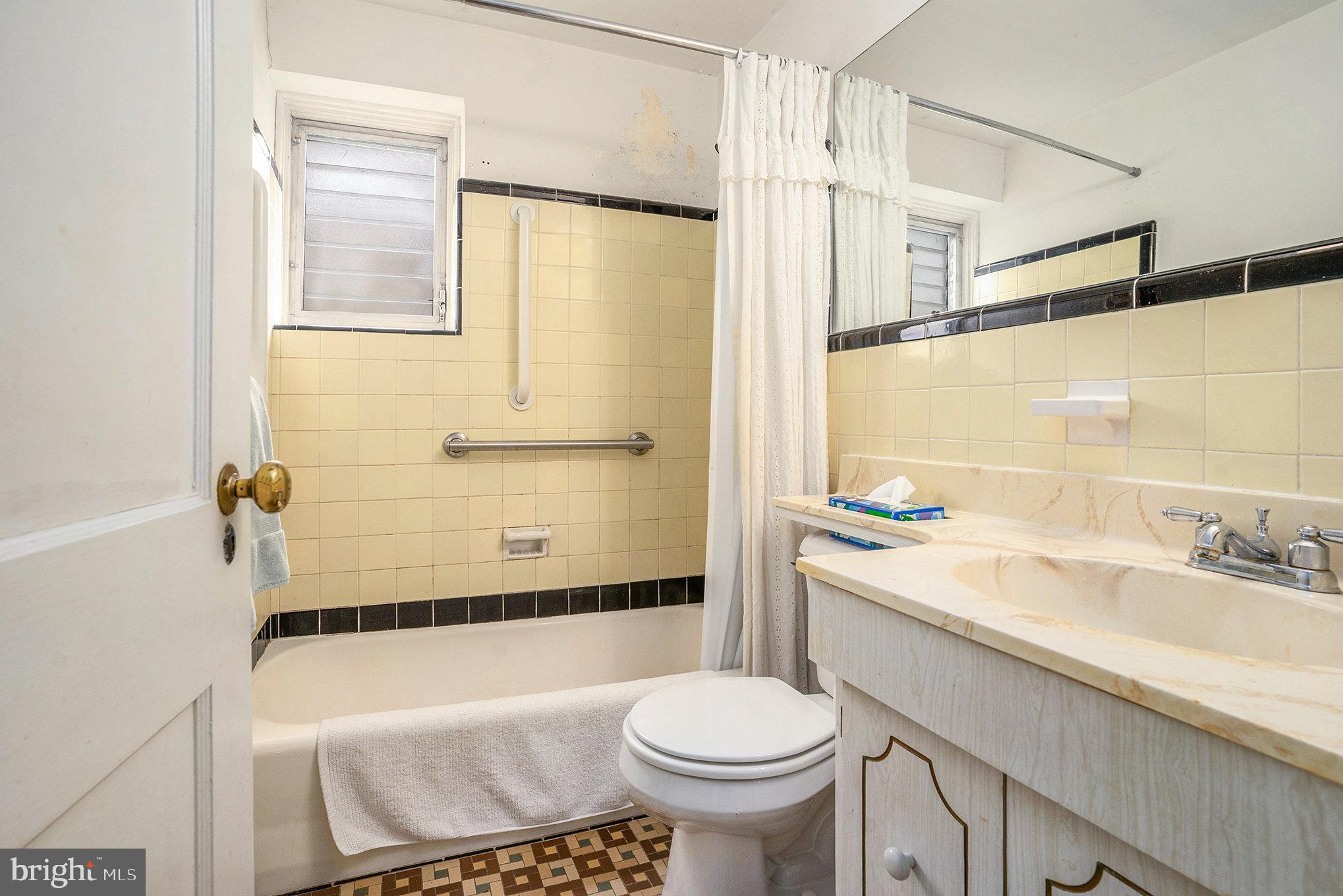 550 Overlook Road Philadelphia, PA 19128 - Photo 15 of 31