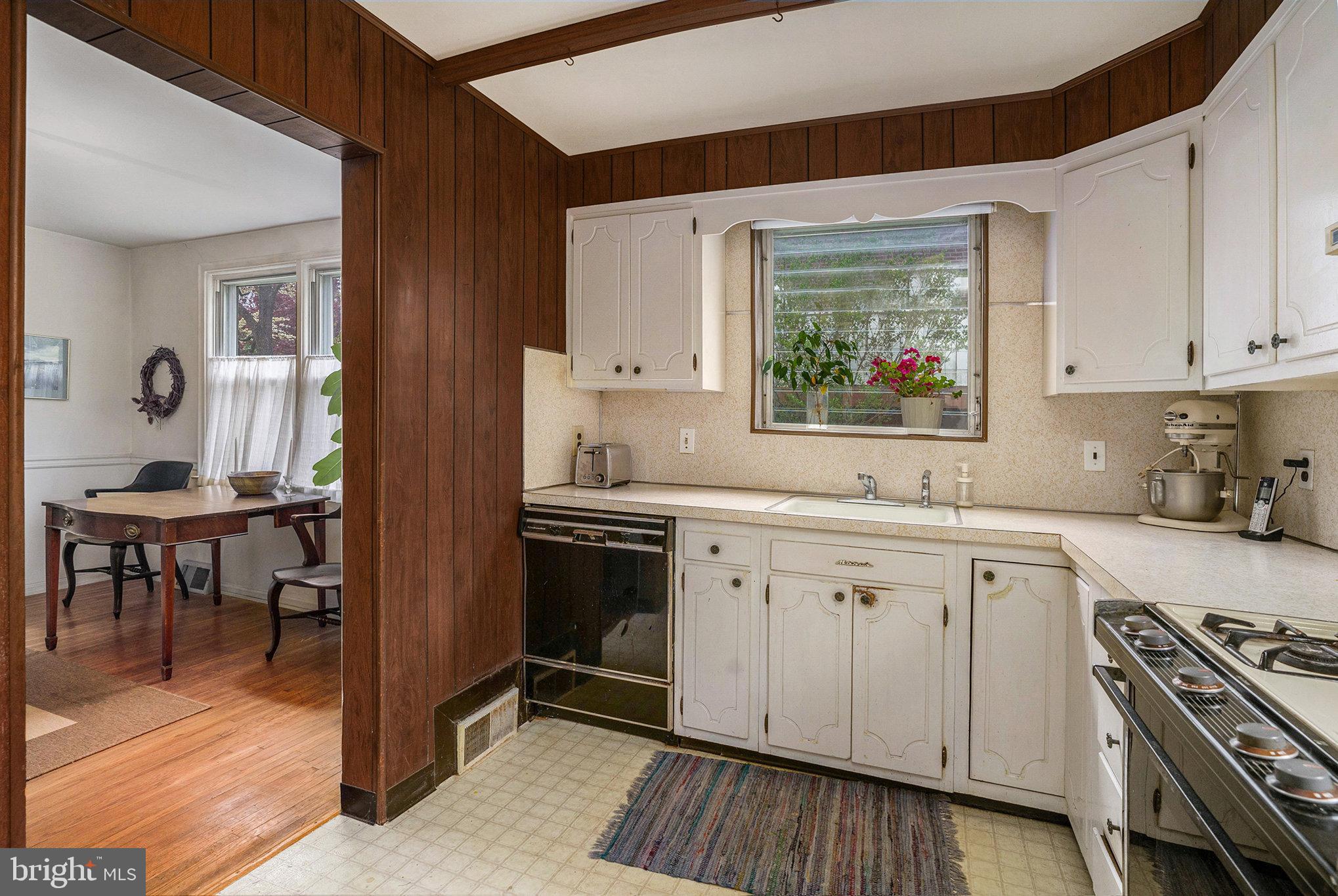 550 Overlook Road Philadelphia, PA 19128 - Photo 8 of 31