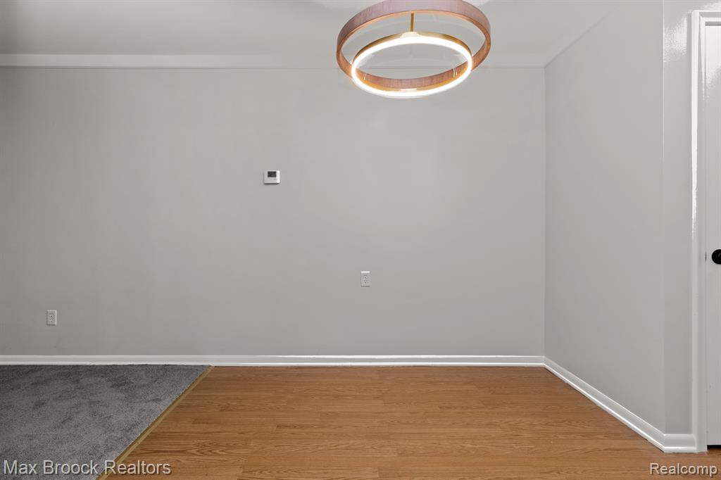 15249 East 9 Mile Road Eastpointe, MI 48021 - Photo 5 of 15