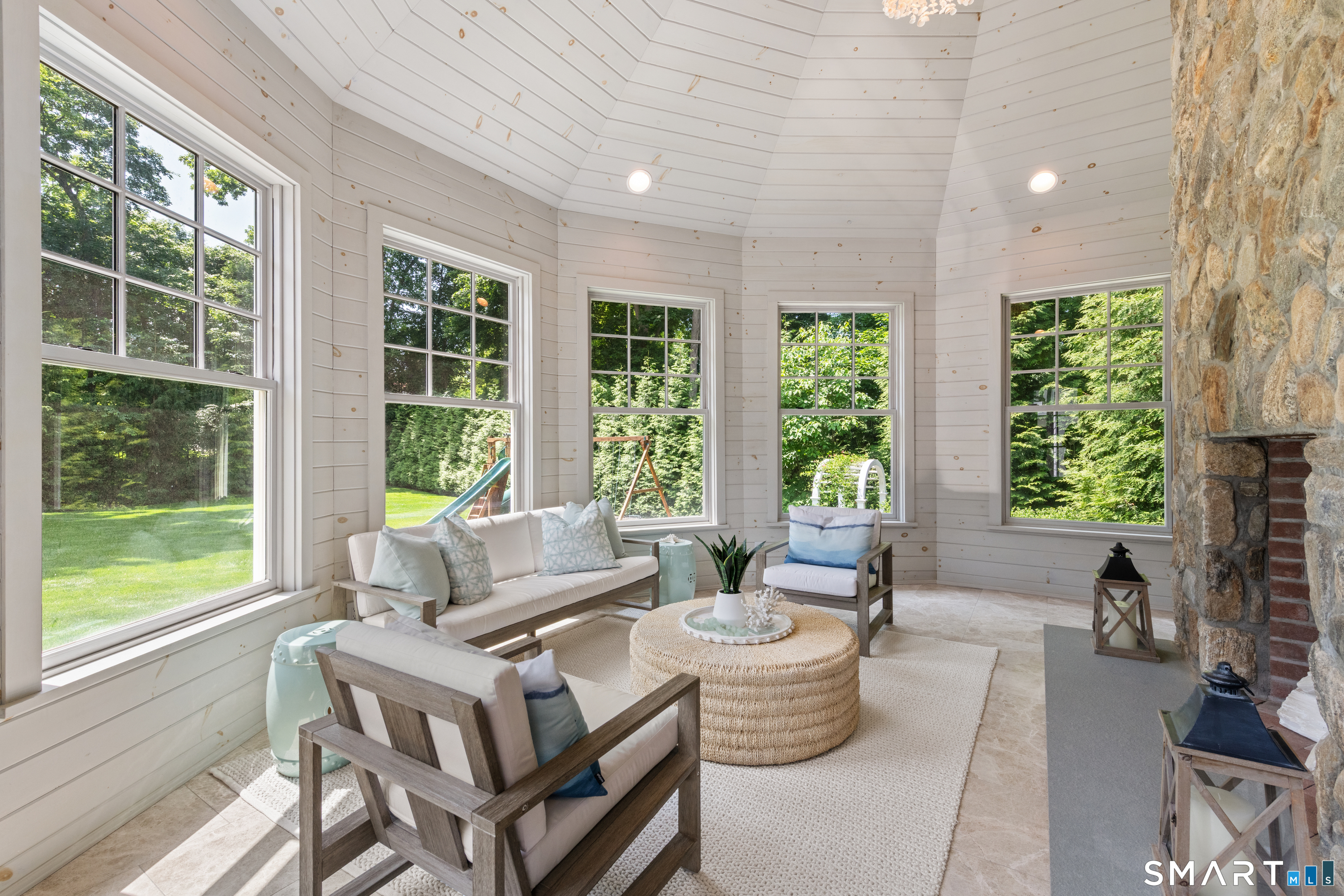 124 Hillandale Road Westport, CT 06880 - Photo 16 of 40