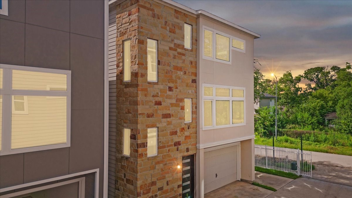 4019 Ward Street Houston, TX 77021 - Photo 1 of 27 Front View 4019 Ward St.