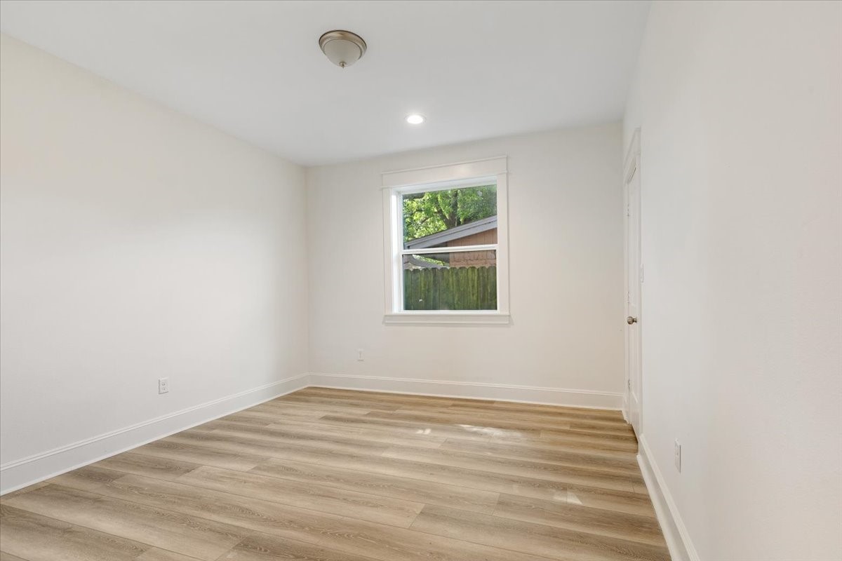 4019 Ward Street Houston, TX 77021 - Photo 24 of 27 3rd Bedroom