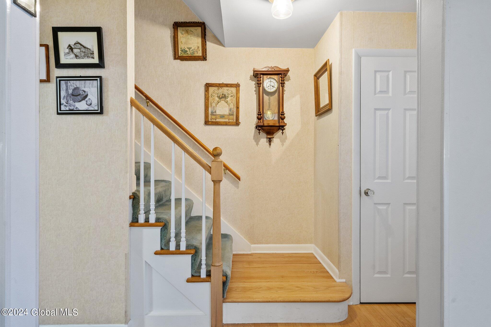 42 Greenock Road Bethlehem, NY 12054 - Photo 17 of 38 20-web-or-mls-42-greenock-rd
