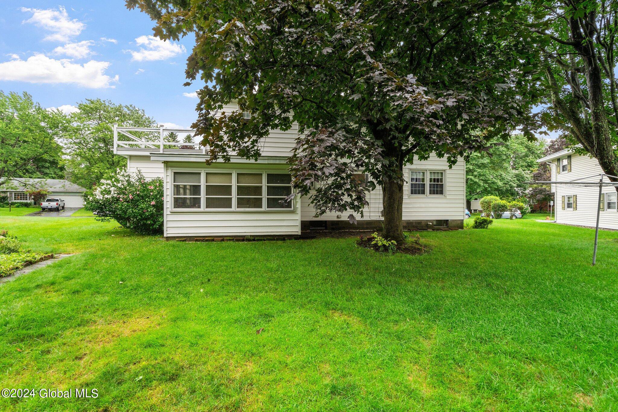 42 Greenock Road Bethlehem, NY 12054 - Photo 34 of 38 5-web-or-mls-42-greenock-rd