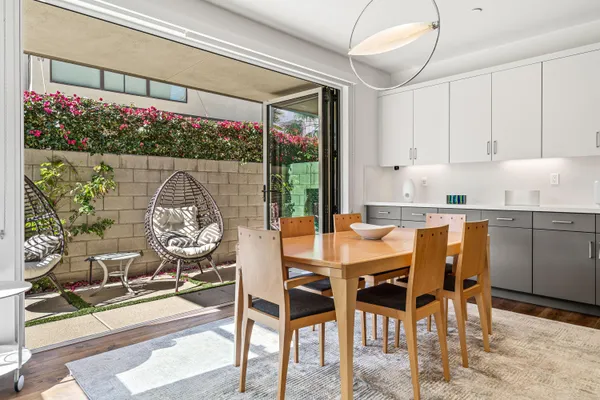 $910,000 | 2726 Sunrise Sonata Lane, Palm Springs, CA 92262