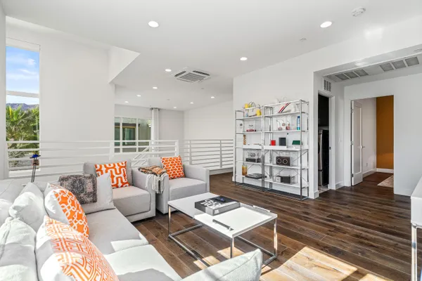 $910,000 | 2726 Sunrise Sonata Lane, Palm Springs, CA 92262