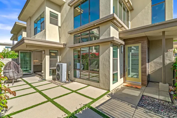 $910,000 | 2726 Sunrise Sonata Lane, Palm Springs, CA 92262