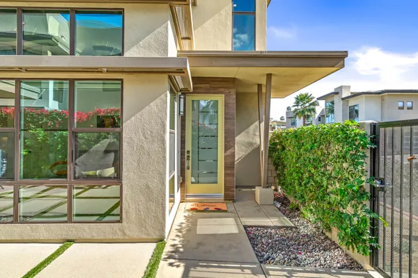 $910,000 | 2726 Sunrise Sonata Lane, Palm Springs, CA 92262