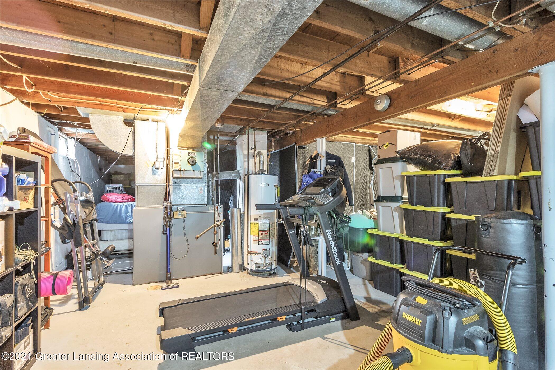 1327 Pierce Road Lansing, MI 48910 - Photo 26 of 34 Basement