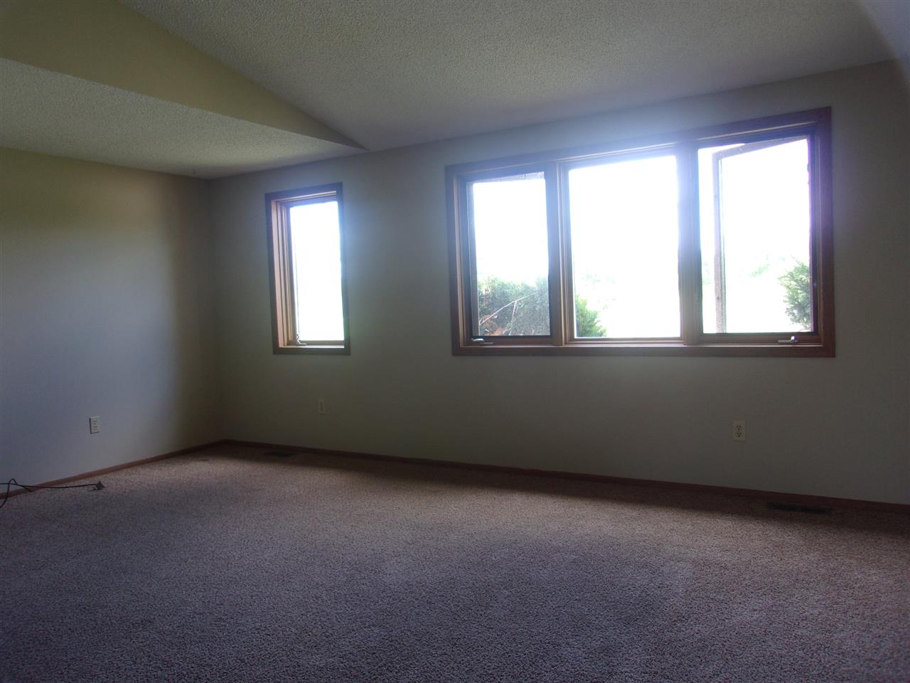 5467 South Crawford Road Mount Pleasant, MI 48858 - Photo 6 of 21 1804981-5.JPG