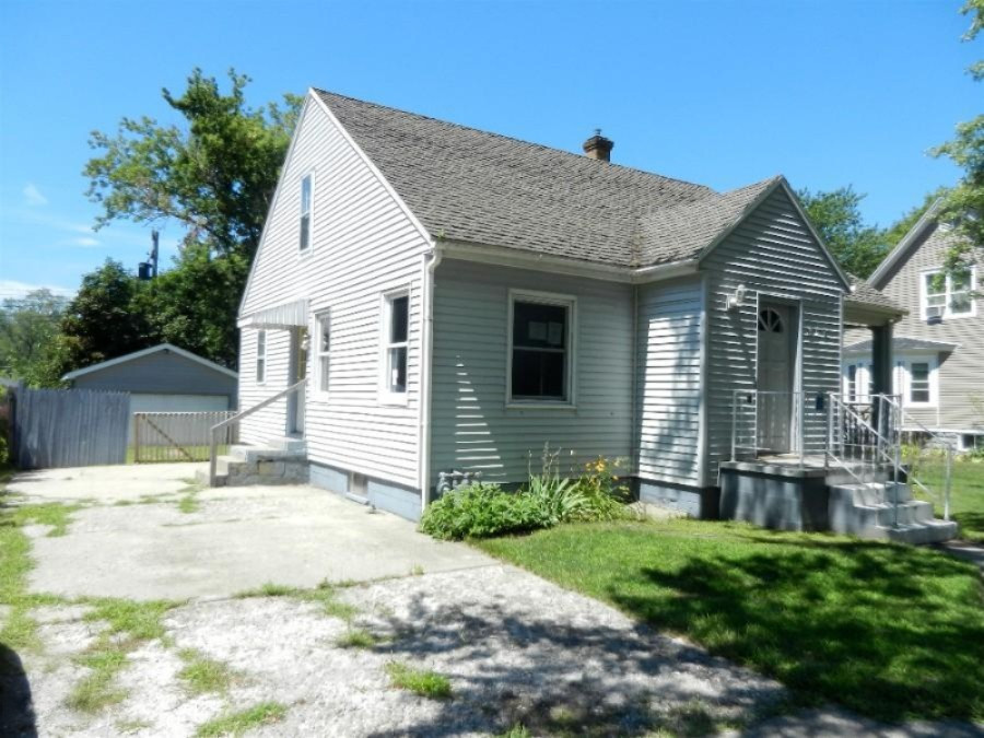 317 Maple Street Spring Lake, MI 49456 - Photo 2 of 30 front 3