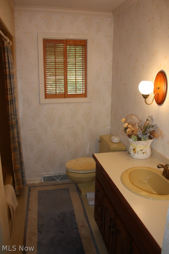 1474 South Hametown Road Akron, OH 44321 - Photo 14 of 25 2nd full bath