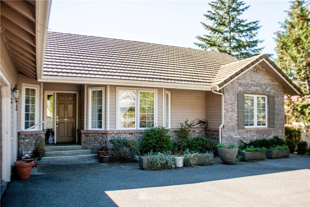 1280 East Old Ranch Road Allyn, WA 98524 - Photo 2 of 23 Gallery Image 2