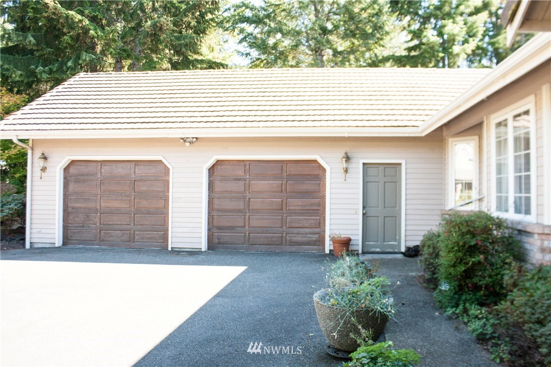 1280 East Old Ranch Road Allyn, WA 98524 - Photo 3 of 23 Gallery Image 3