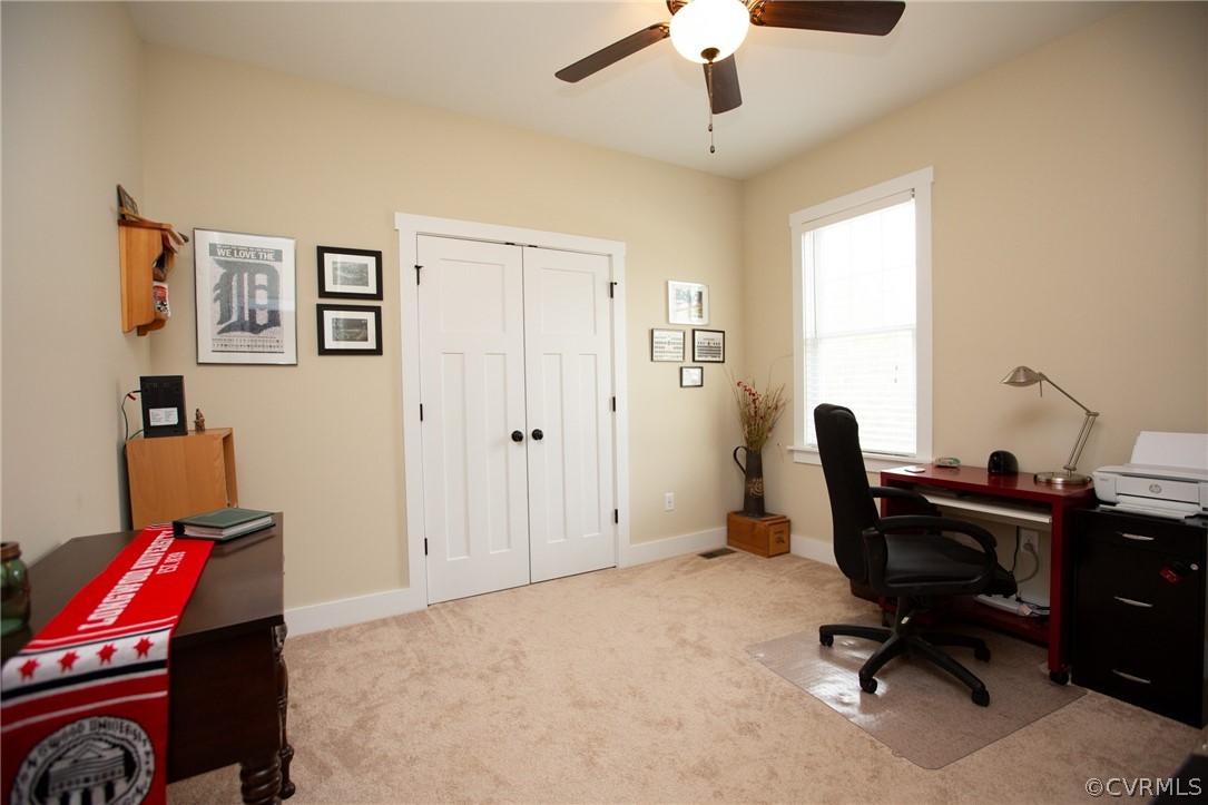 206 Thomas Circle Farmville, VA 23901 - Photo 23 of 40 a view of a workspace with furniture and a window
