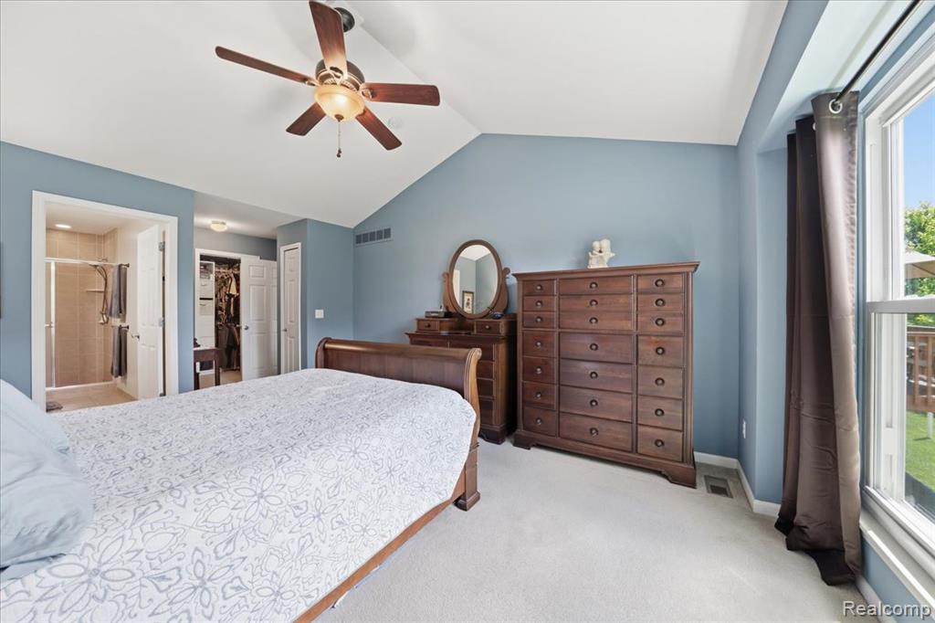 57549 Windmill Pointe New Hudson, MI 48165 - Photo 13 of 55