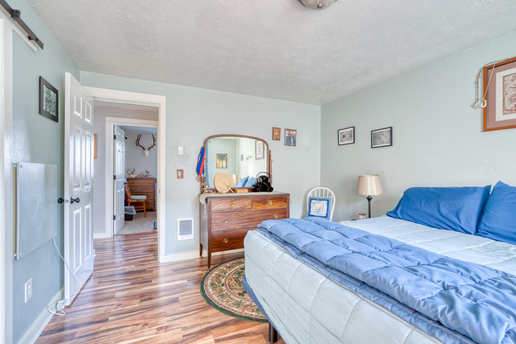2640 Southwest Fissure Loop Redmond, OR 97756 - Photo 29 of 38 Primary Bedroom
