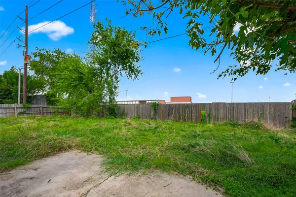 $215,000 | 12114 McKamy Drive, Houston, TX 77067