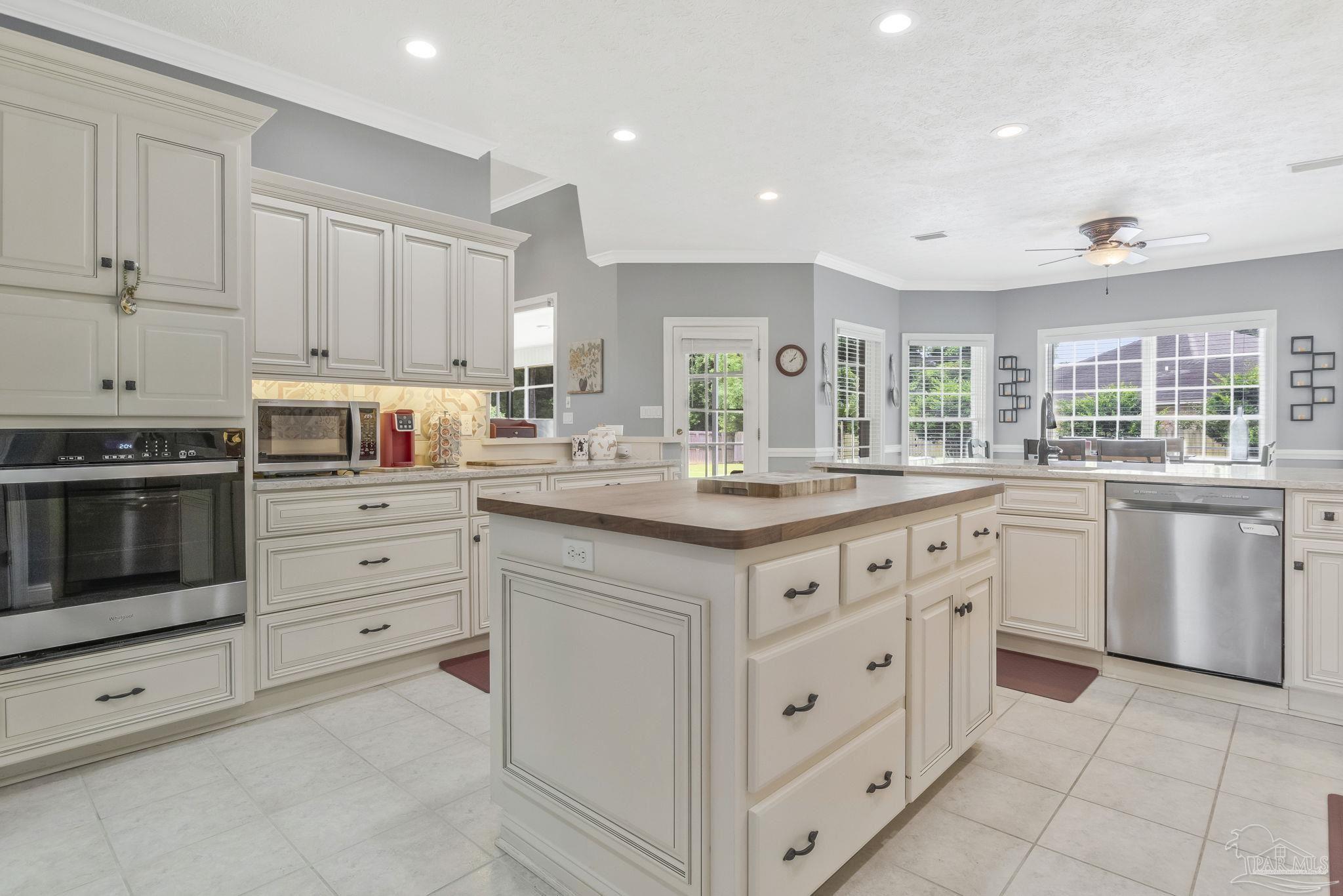 9244 Bell Ridge Drive Pensacola, FL 32526 - Photo 13 of 58