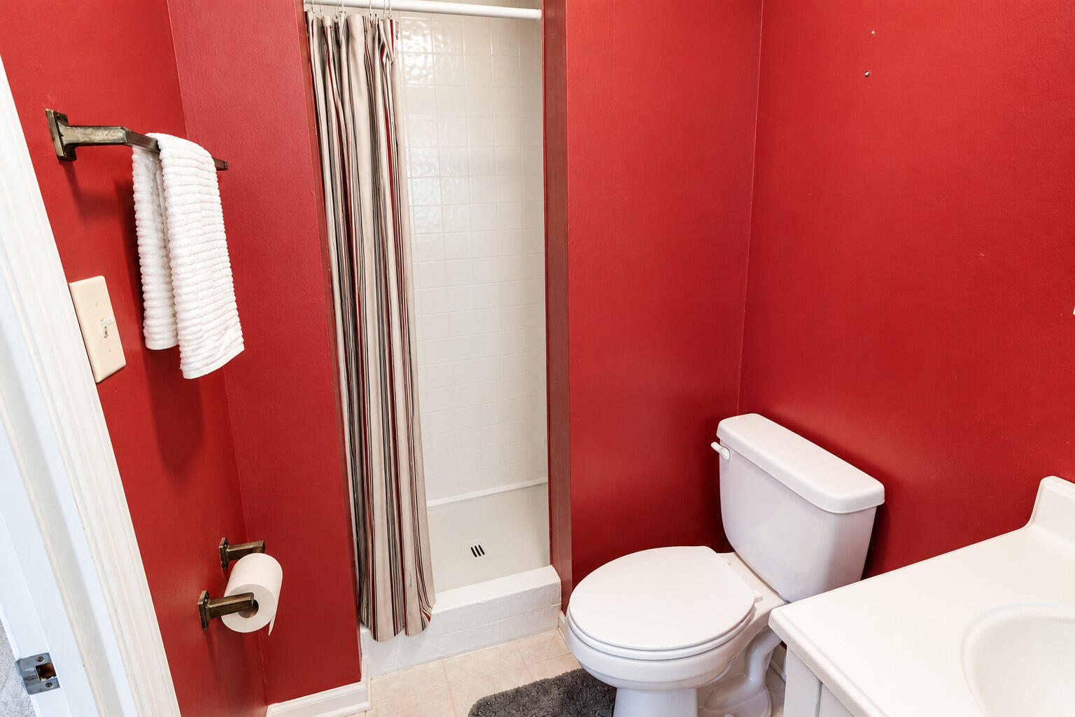 250 Mc Causey Ridge Road Frenchburg, KY 40322 - Photo 24 of 33 Bathroom 2