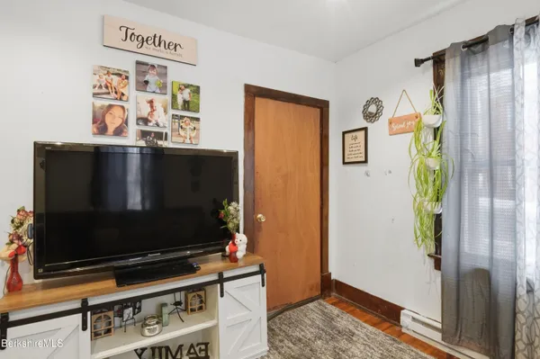 $395,000 | 195 Francis Avenue, Pittsfield, MA 01201