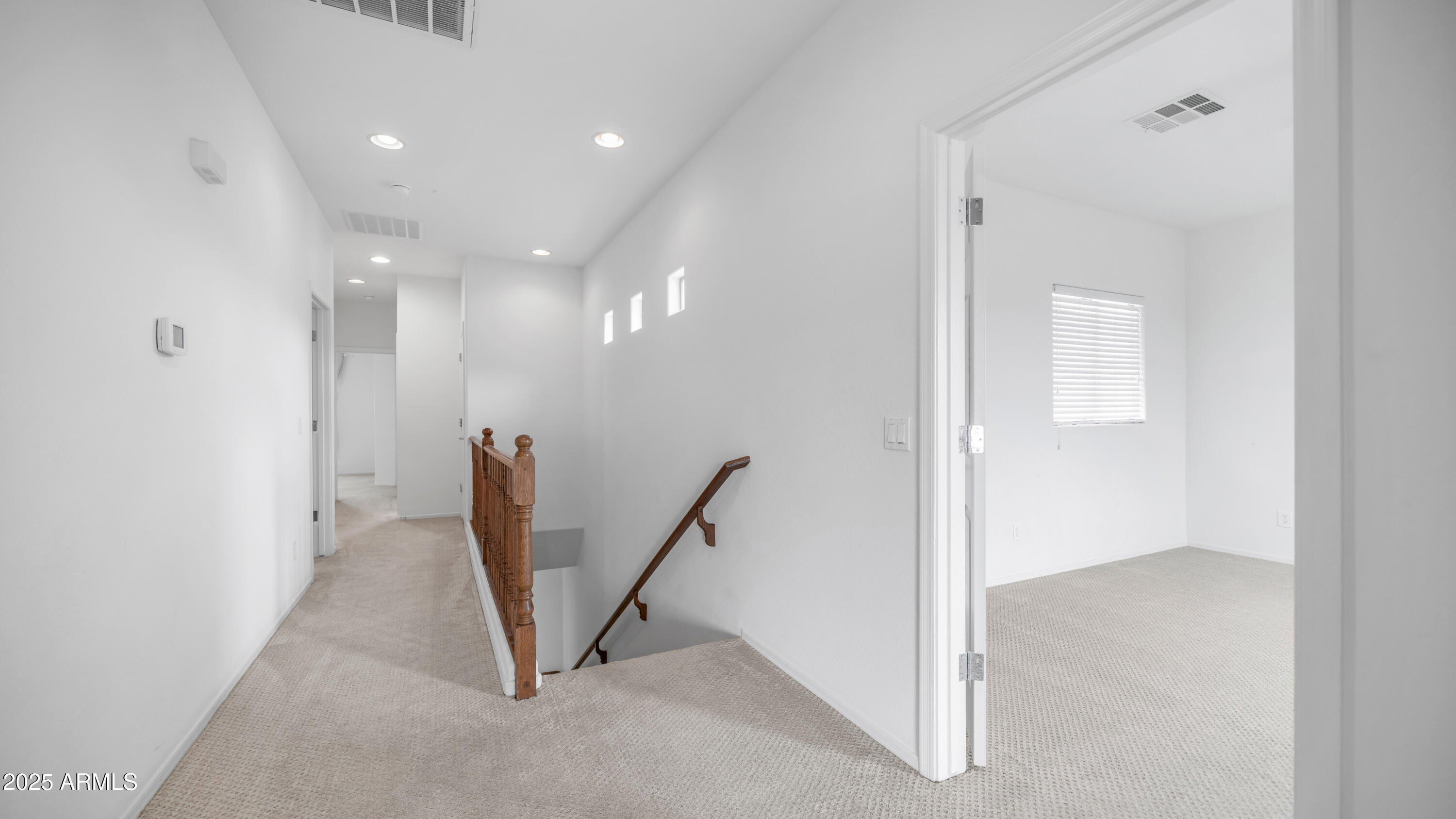 5131 West El Cortez Trail Phoenix, AZ 85083 - Photo 13 of 35 5131 W El Cortez Trl (12)