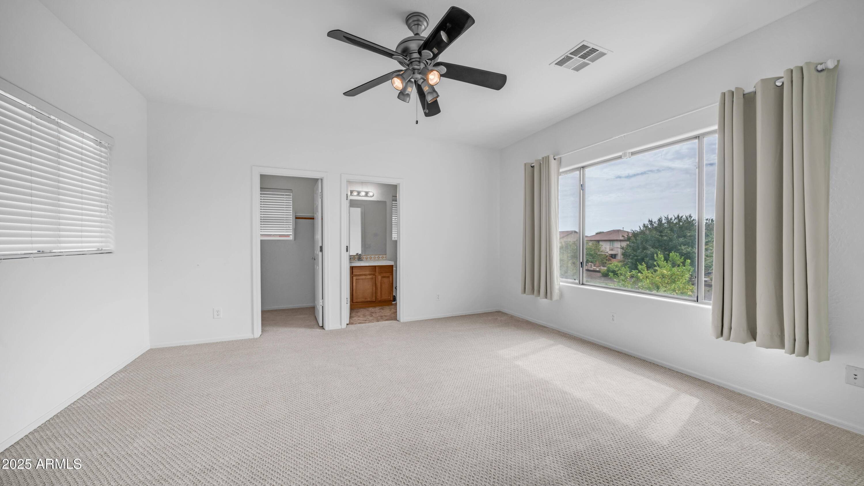 5131 West El Cortez Trail Phoenix, AZ 85083 - Photo 19 of 35 5131 W El Cortez Trl (18)