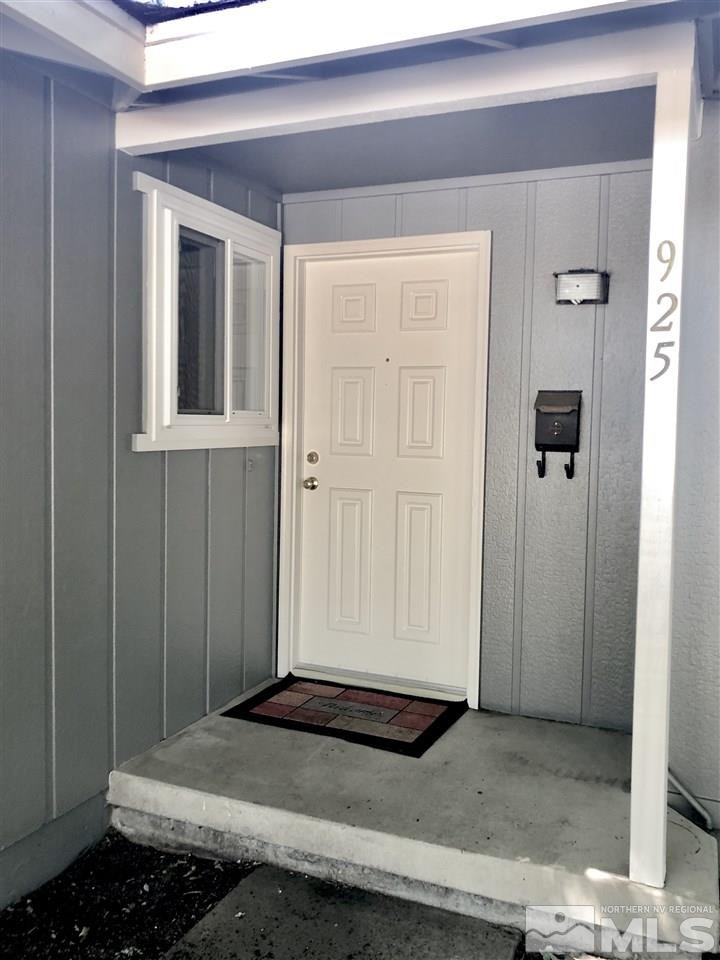 925 East Huffaker Lane Reno, NV 89511 - Photo 3 of 21 Photo 3
