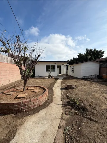 $775,000 | 5493 Cerritos Avenue, Long Beach, CA 90805