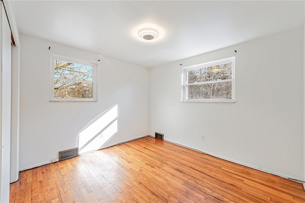 518 Long Road Pittsburgh, PA 15235 - Photo 17 of 30 Gallery Image 17