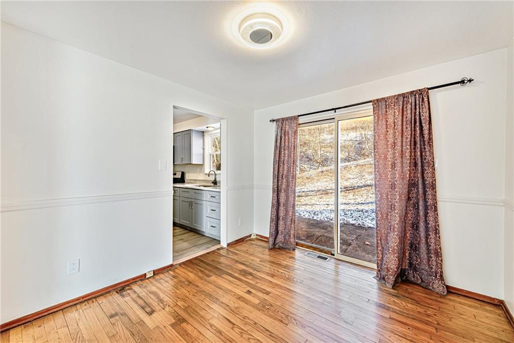 518 Long Road Pittsburgh, PA 15235 - Photo 7 of 30 Gallery Image 7