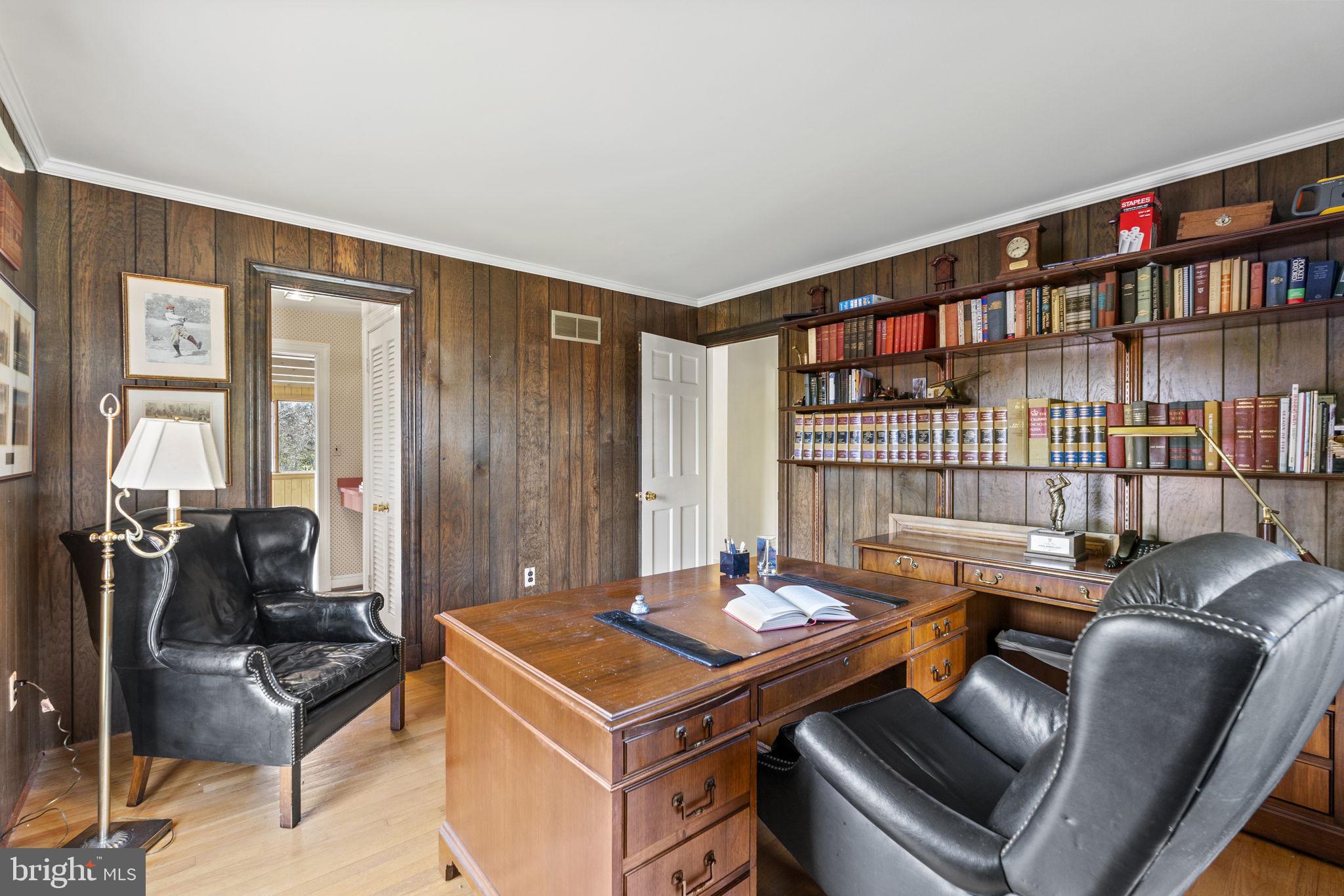 10011 Kendale Road Potomac, MD 20854 - Photo 14 of 32 Gallery Image 14