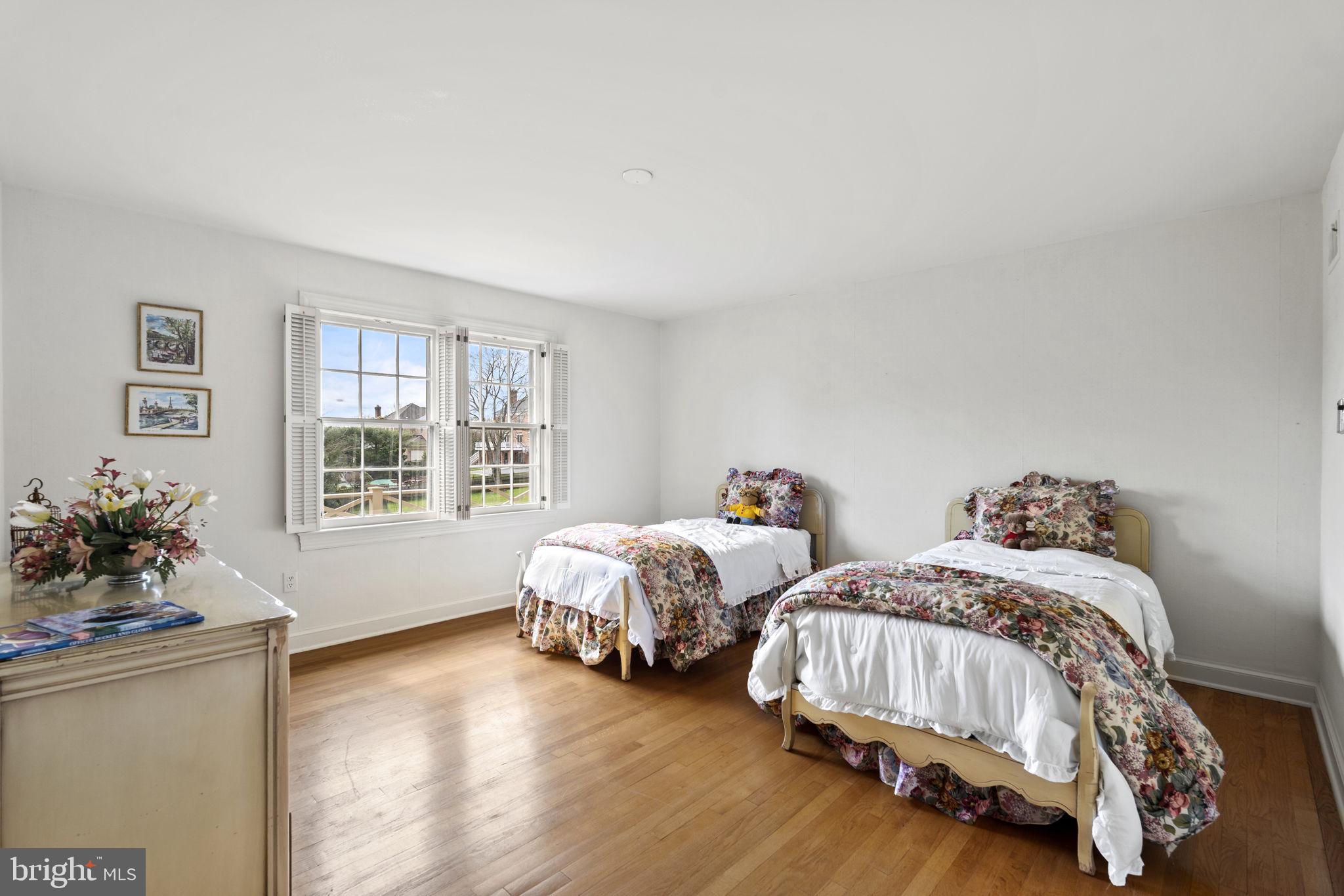 10011 Kendale Road Potomac, MD 20854 - Photo 25 of 32 Gallery Image 25
