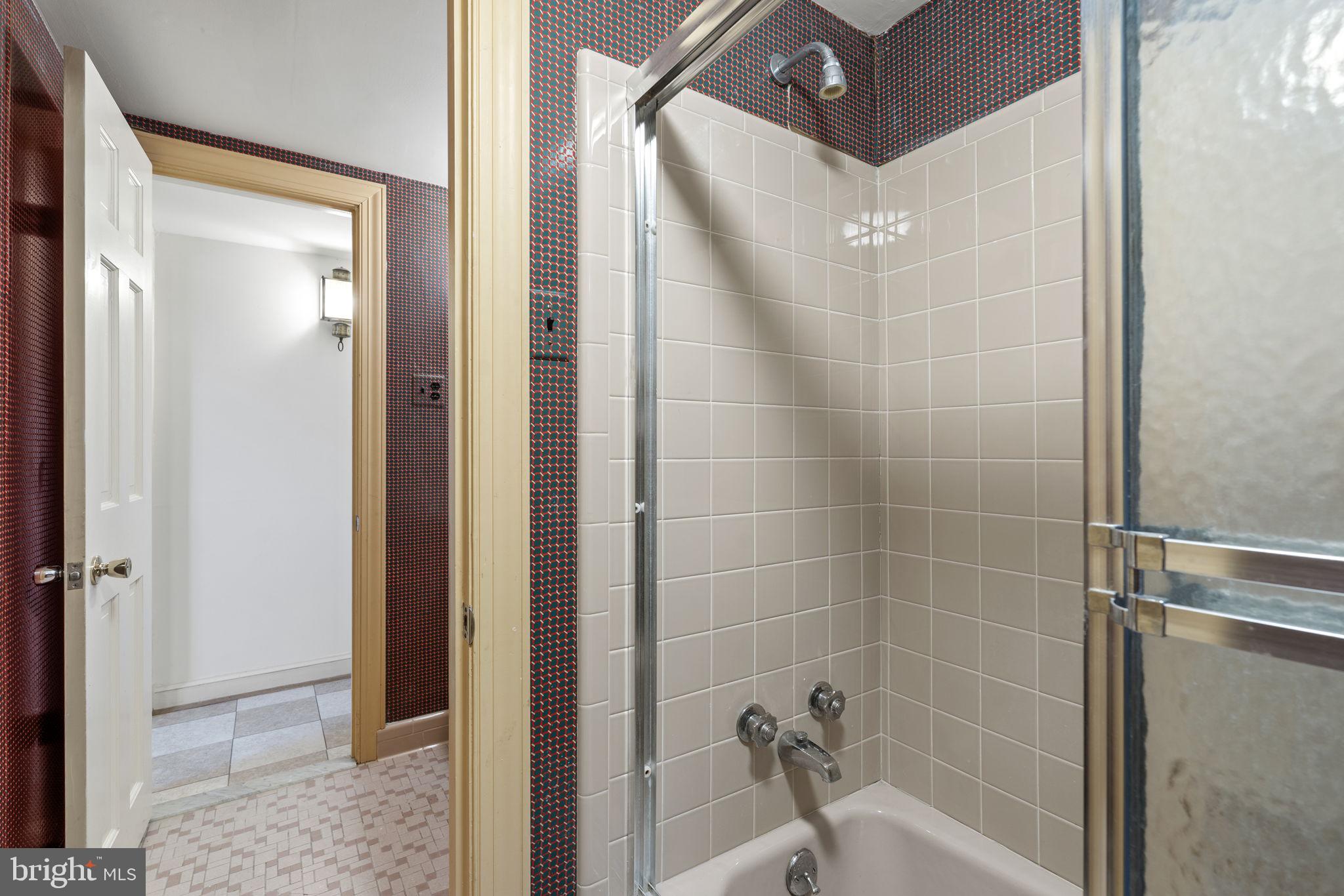 10011 Kendale Road Potomac, MD 20854 - Photo 30 of 32 Gallery Image 30