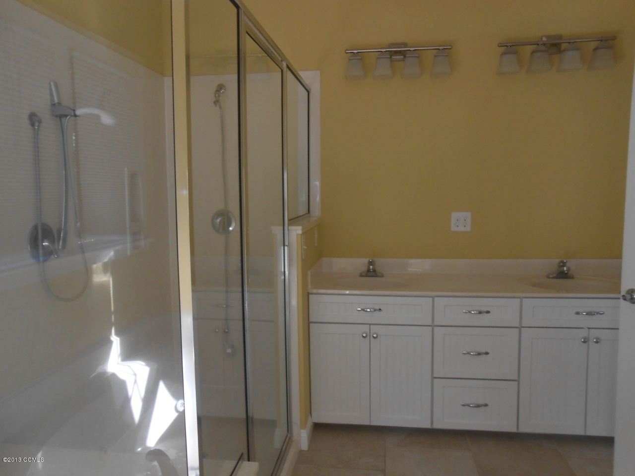 111 Shady Path Cedar Point, NC 28584 - Photo 10 of 22 MASTER BATH