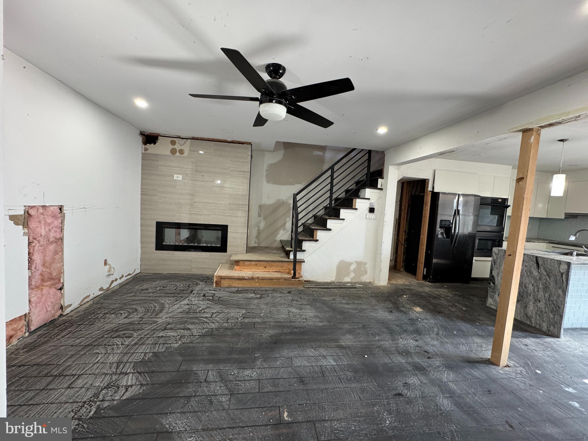 114 Gladstone Road Lansdowne, PA 19050 - Photo 8 of 28 living room