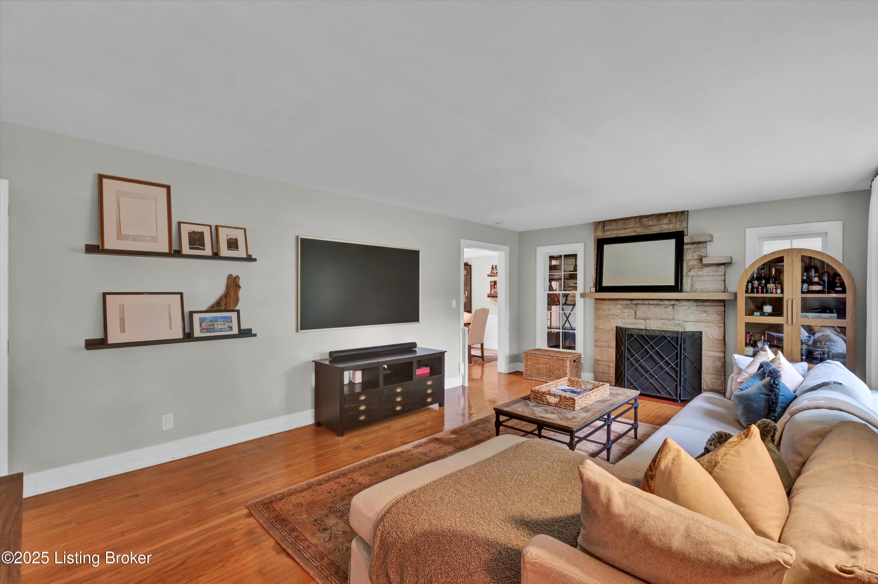 104 South Hampton Road Louisville, KY 40222 - Photo 10 of 58 13-104 S Hampton Rd
