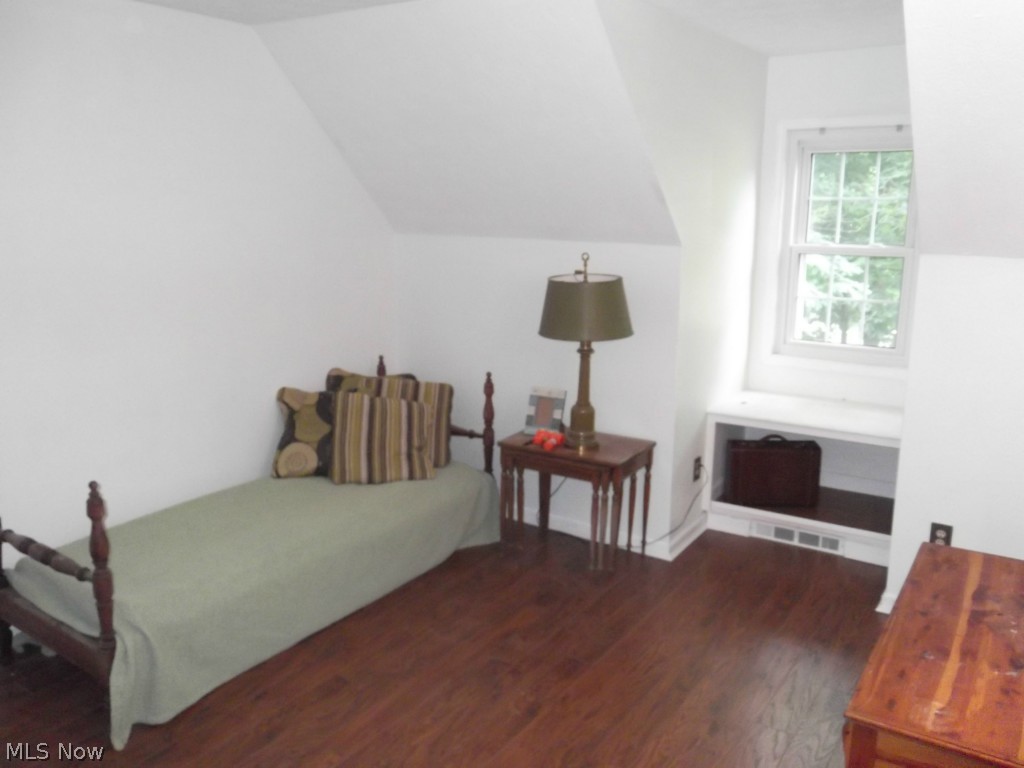 7277 Auburn Road Painesville, OH 44077 - Photo 18 of 21 BEDROOM