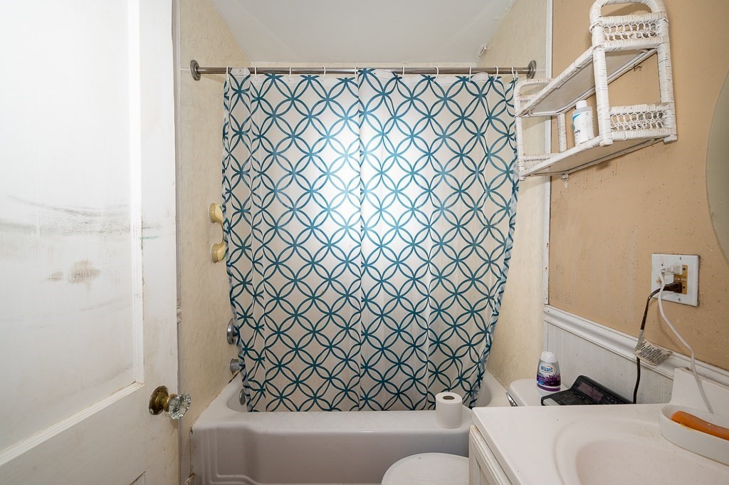 9 Claridge Road Worcester, MA 01606 - Photo 12 of 21