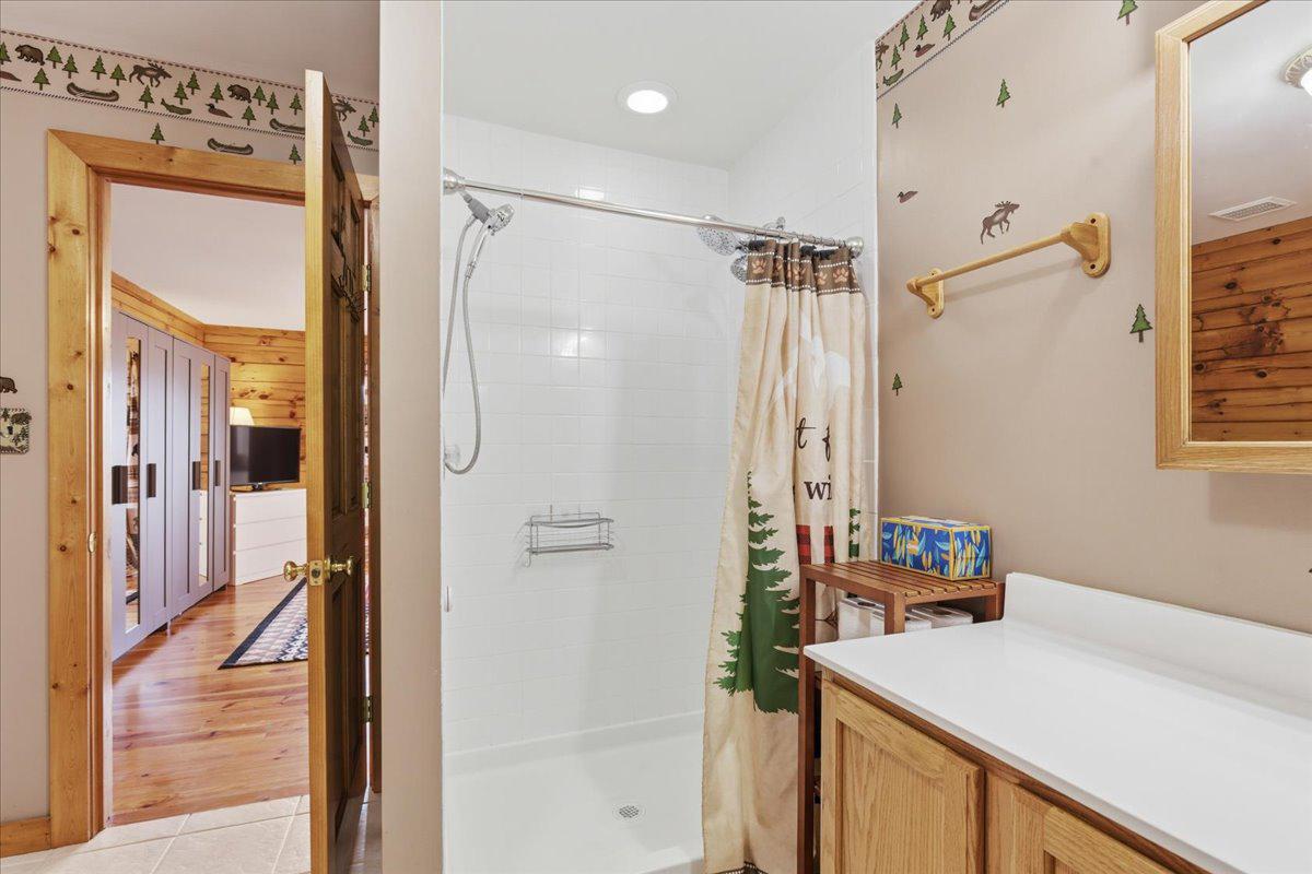 15240 Sheads Mountain Road Rixeyville, VA 22737 - Photo 32 of 70 Primary Bathroom