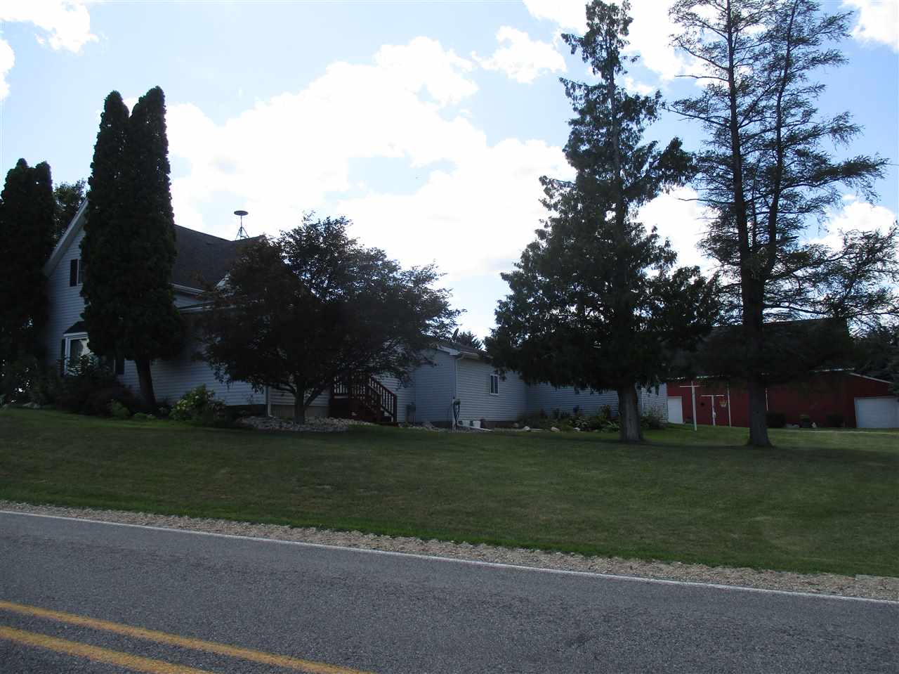 6873 North Neff Road Edmore, MI 48829 - Photo 31 of 44 1879645-30.JPG